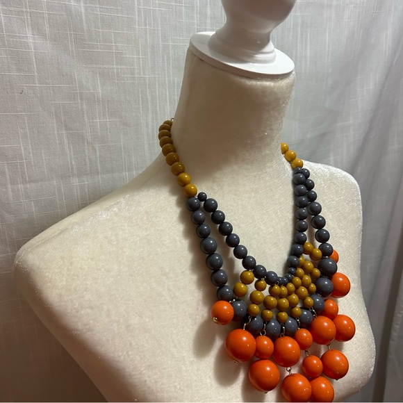 Statement necklace - Picture 2 of 3